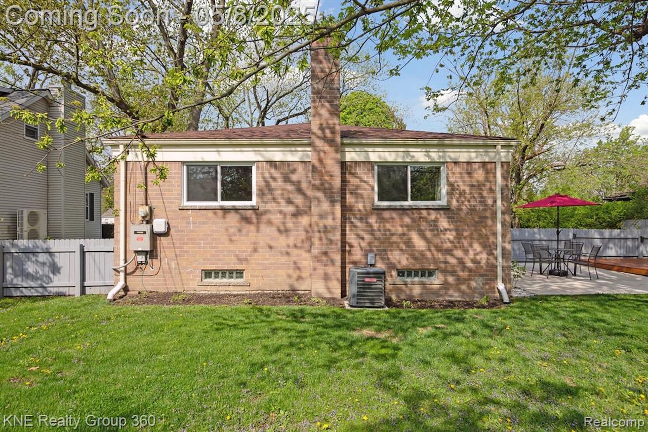 3241 Nordman Rd in Ann Arbor, MI Photo 36