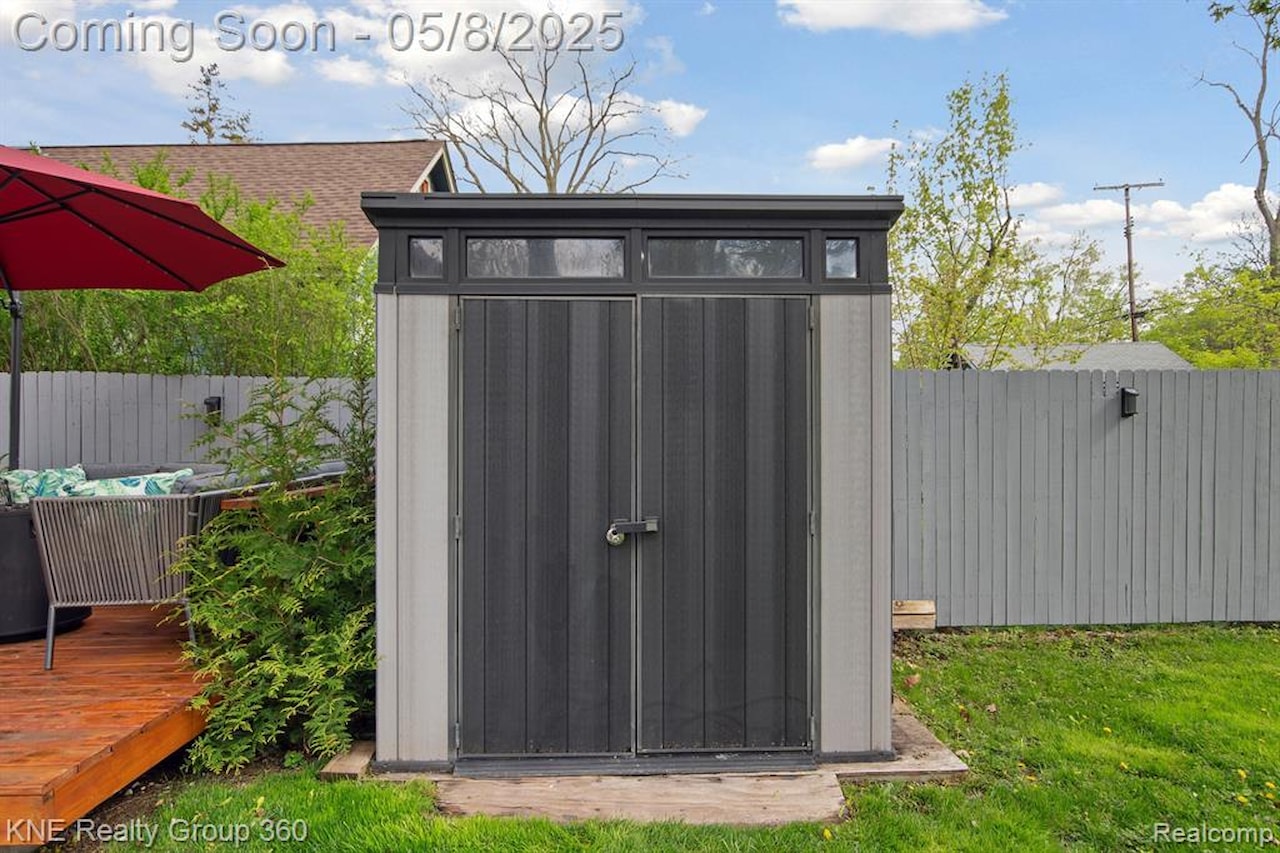 3241 Nordman Rd in Ann Arbor, MI Photo 39