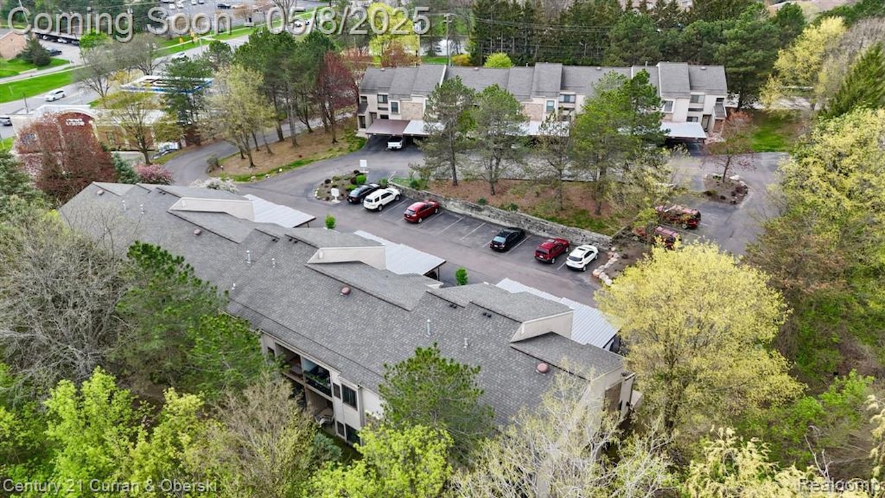 20726 Taft Rd in Northville, MI Photo 25