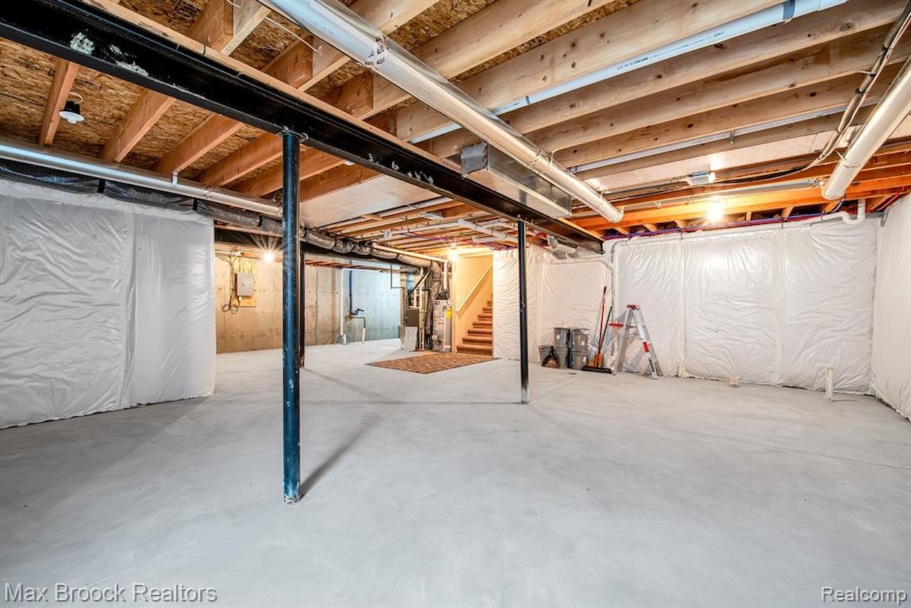 259 Victoria Dr in Dexter, MI Photo 19
