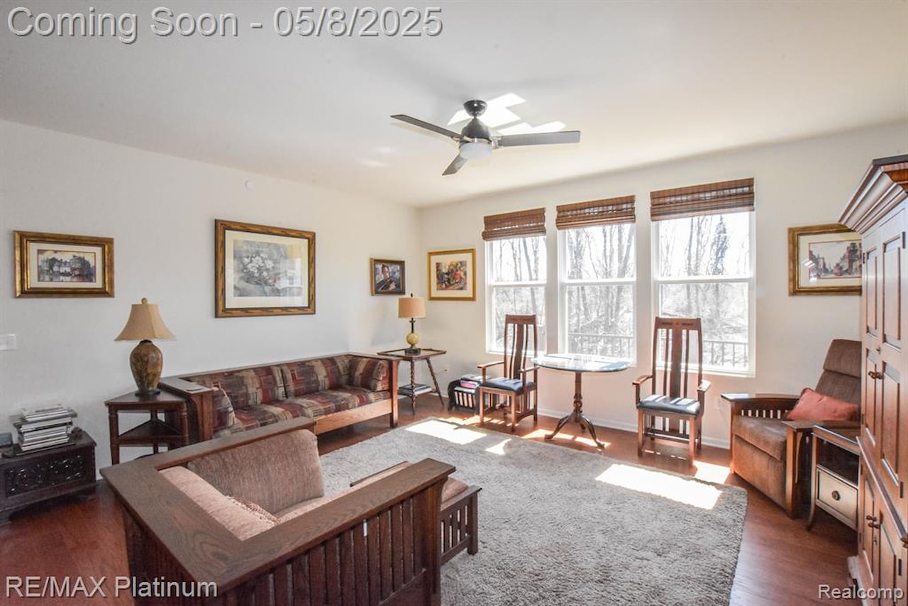 1068 Spring Trail in Brighton, MI Photo 6
