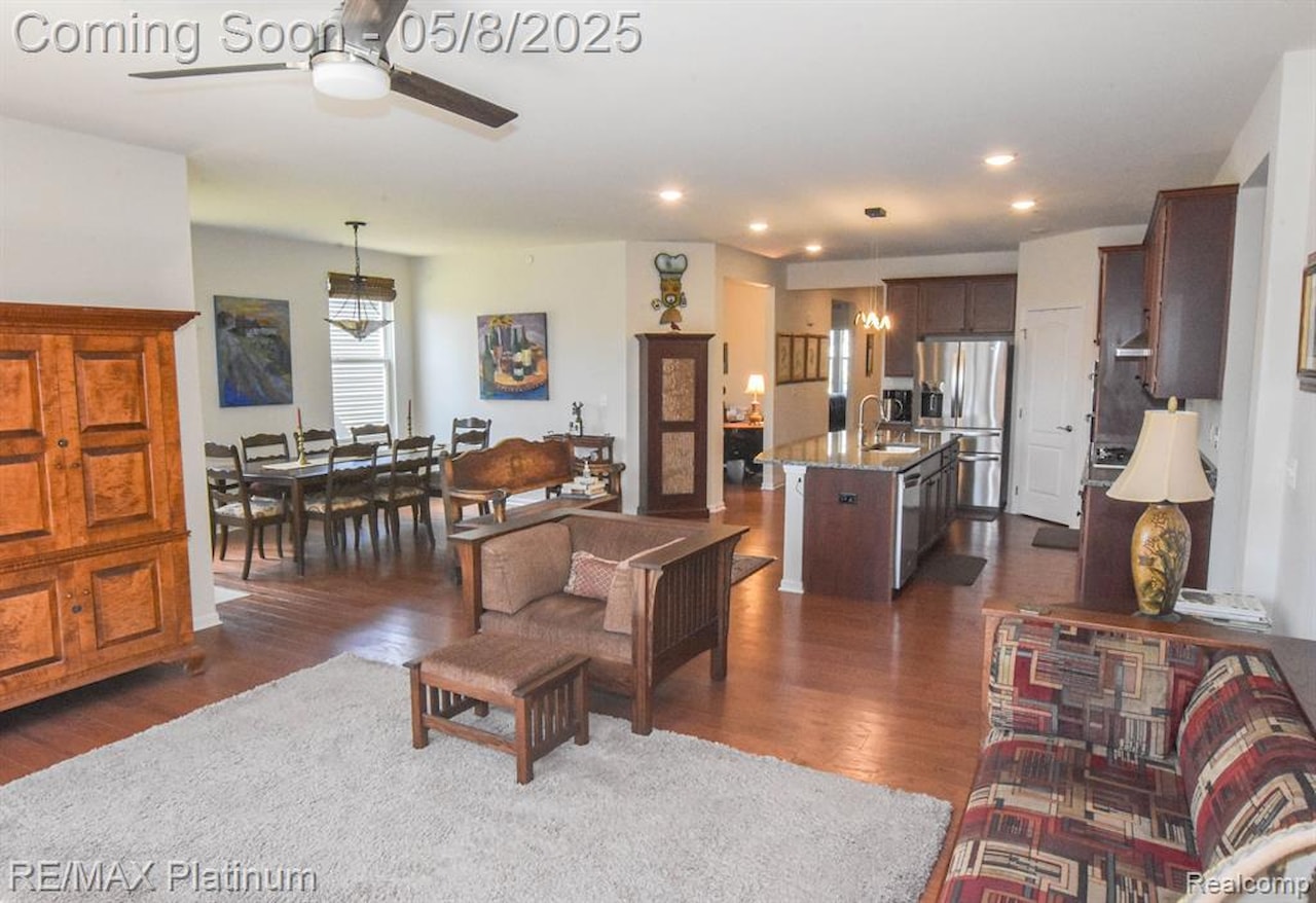 1068 Spring Trail in Brighton, MI Photo 9