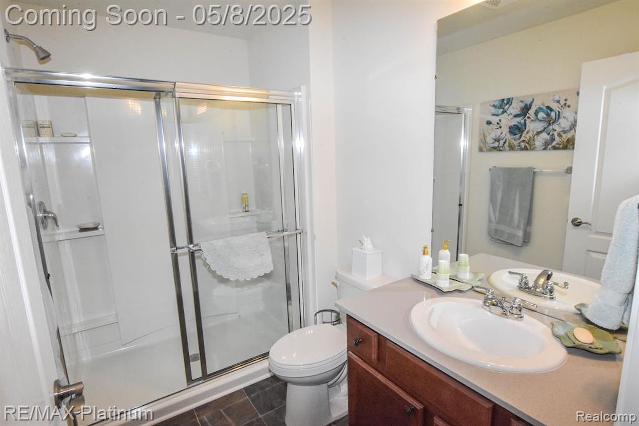 1068 Spring Trail in Brighton, MI Photo 32
