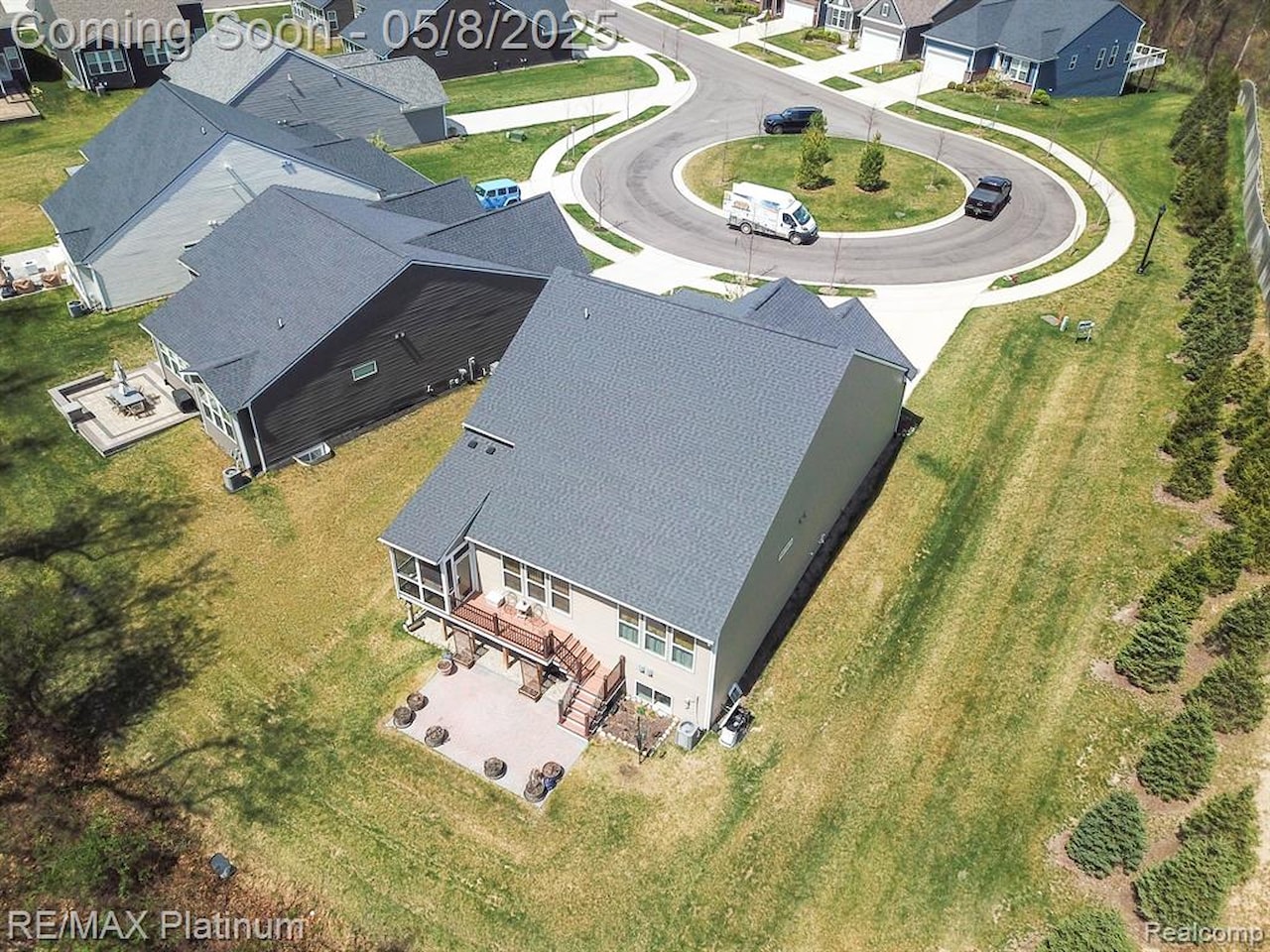 1068 Spring Trail in Brighton, MI Photo 41