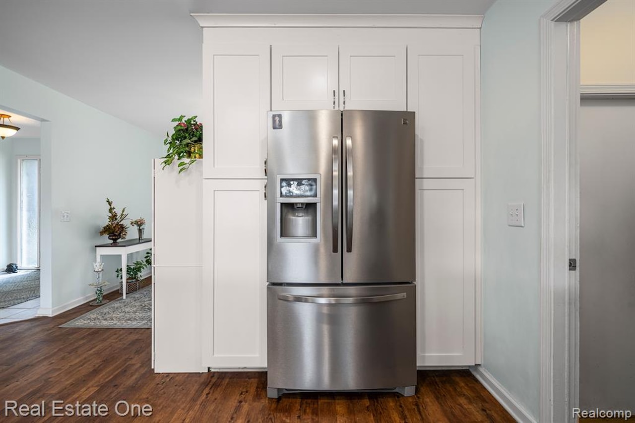 13600 Hyde Rd in Hartland Twp, MI Photo 18