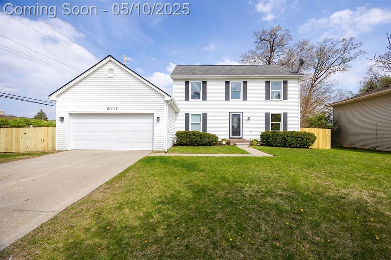 61448 Dean in South Lyon, MI