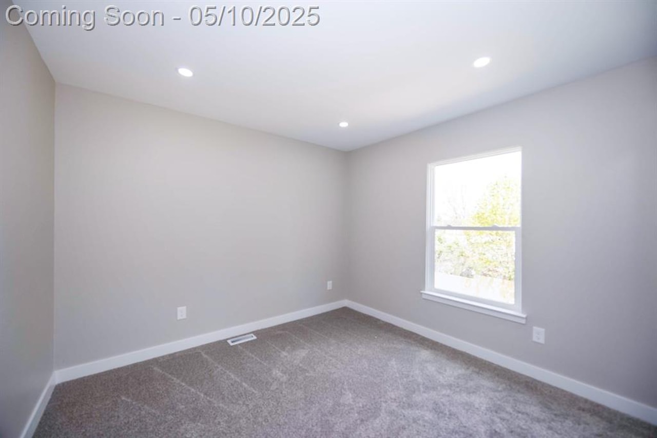 61448 Dean in South Lyon, MI Photo 34