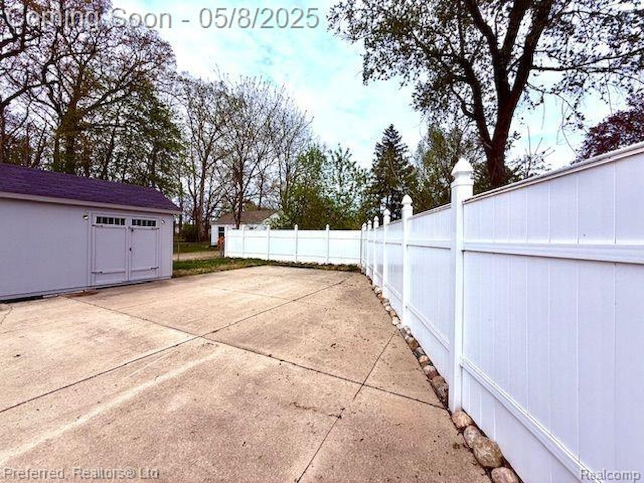 11952 N Main St in Green Oak Twp, MI Photo 52