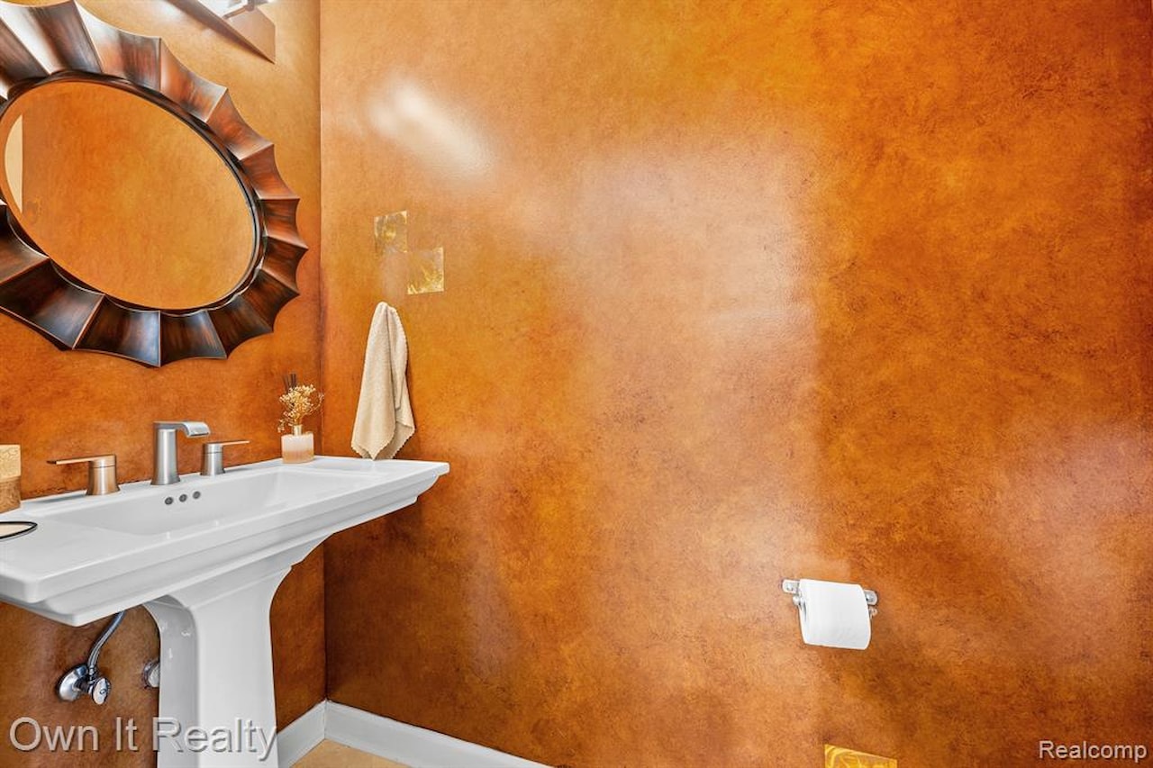 22574 Autumn Park Blvd in Novi, MI Photo 29