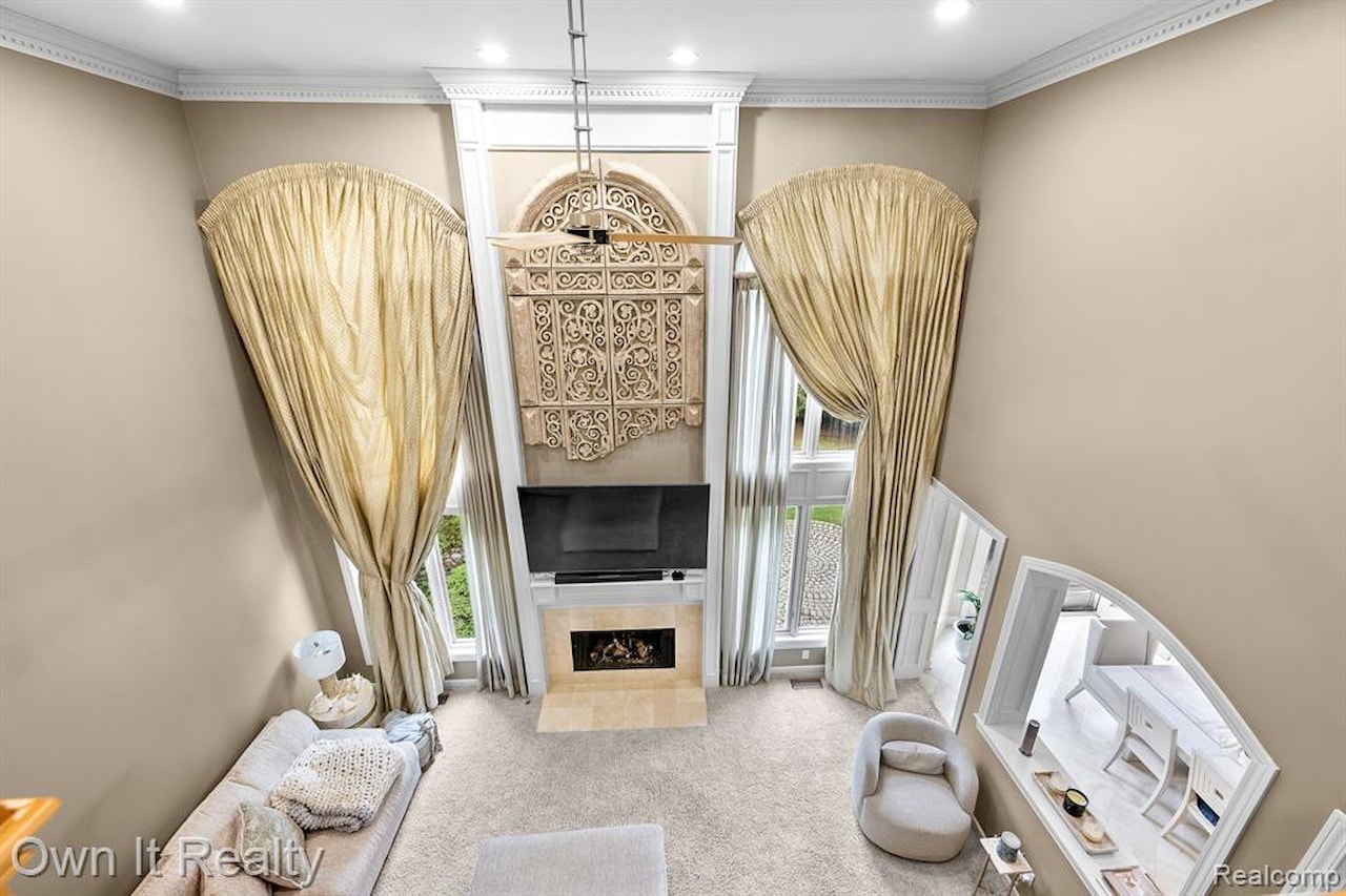 22574 Autumn Park Blvd in Novi, MI Photo 33