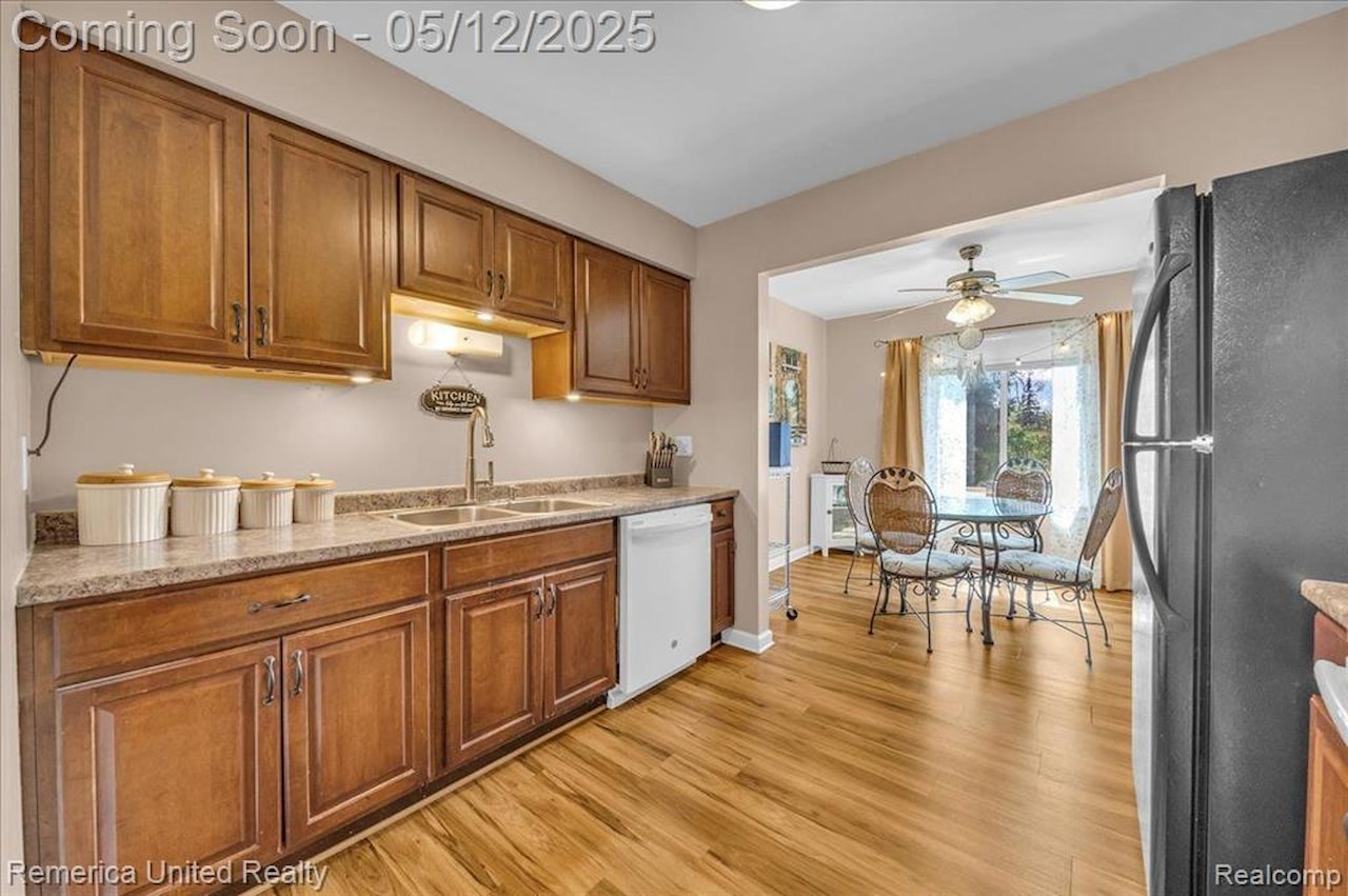 505 W Highland Rd #C13 in Howell, MI Photo 12