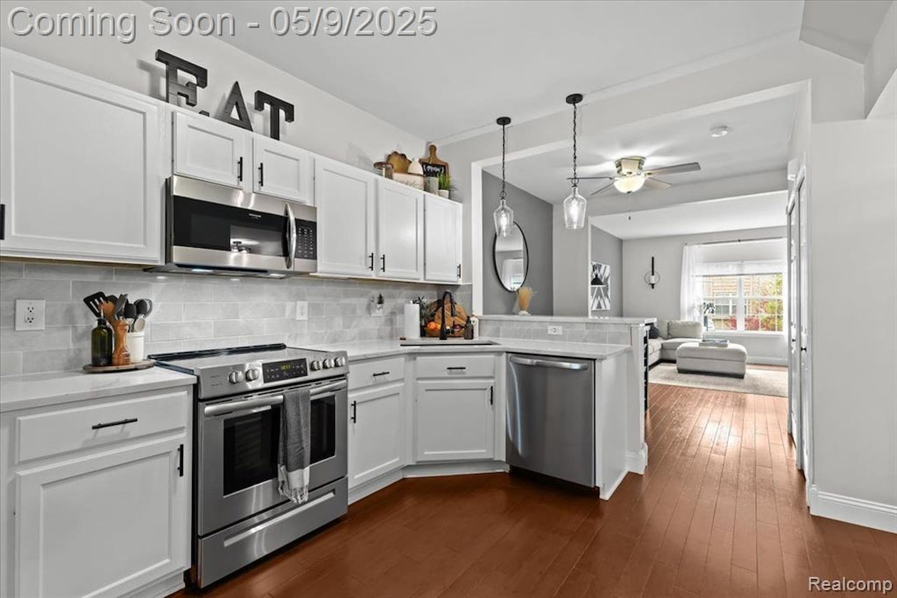 1621 Red Hickory in Howell Twp, MI Photo 10
