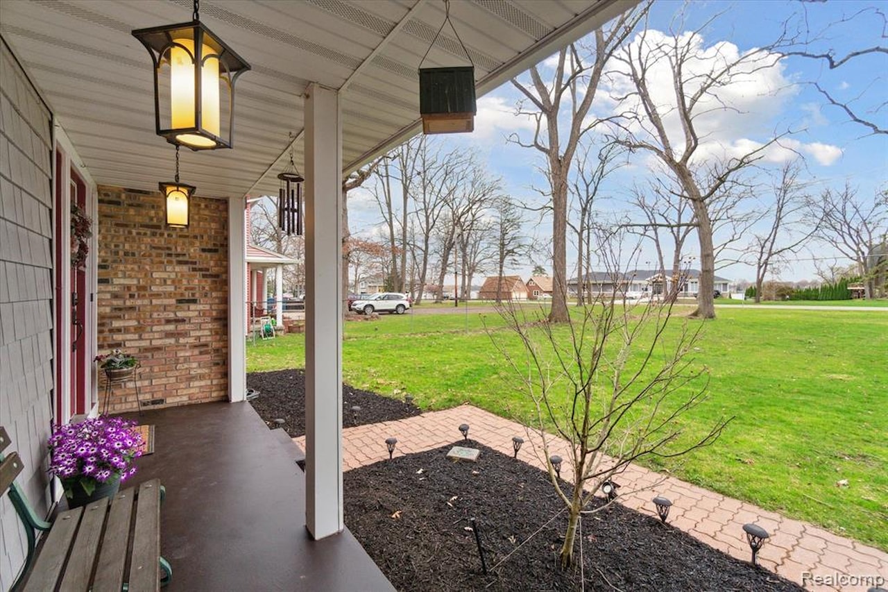 13196 Torrey Rd in Fenton Twp, MI Photo 6
