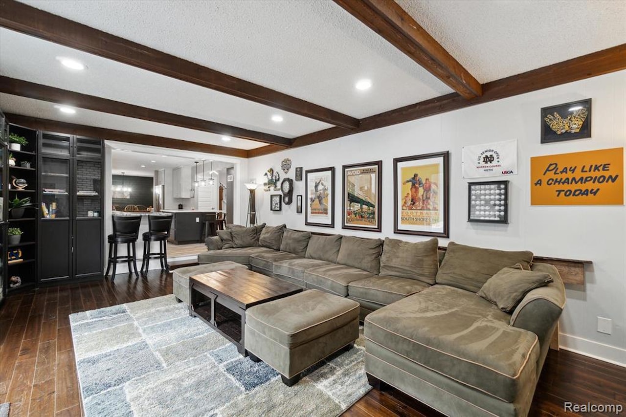 13196 Torrey Rd in Fenton Twp, MI Photo 23