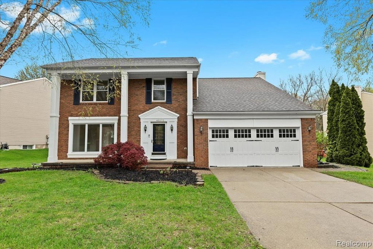 45273 Yorkshire Dr in Novi, MI