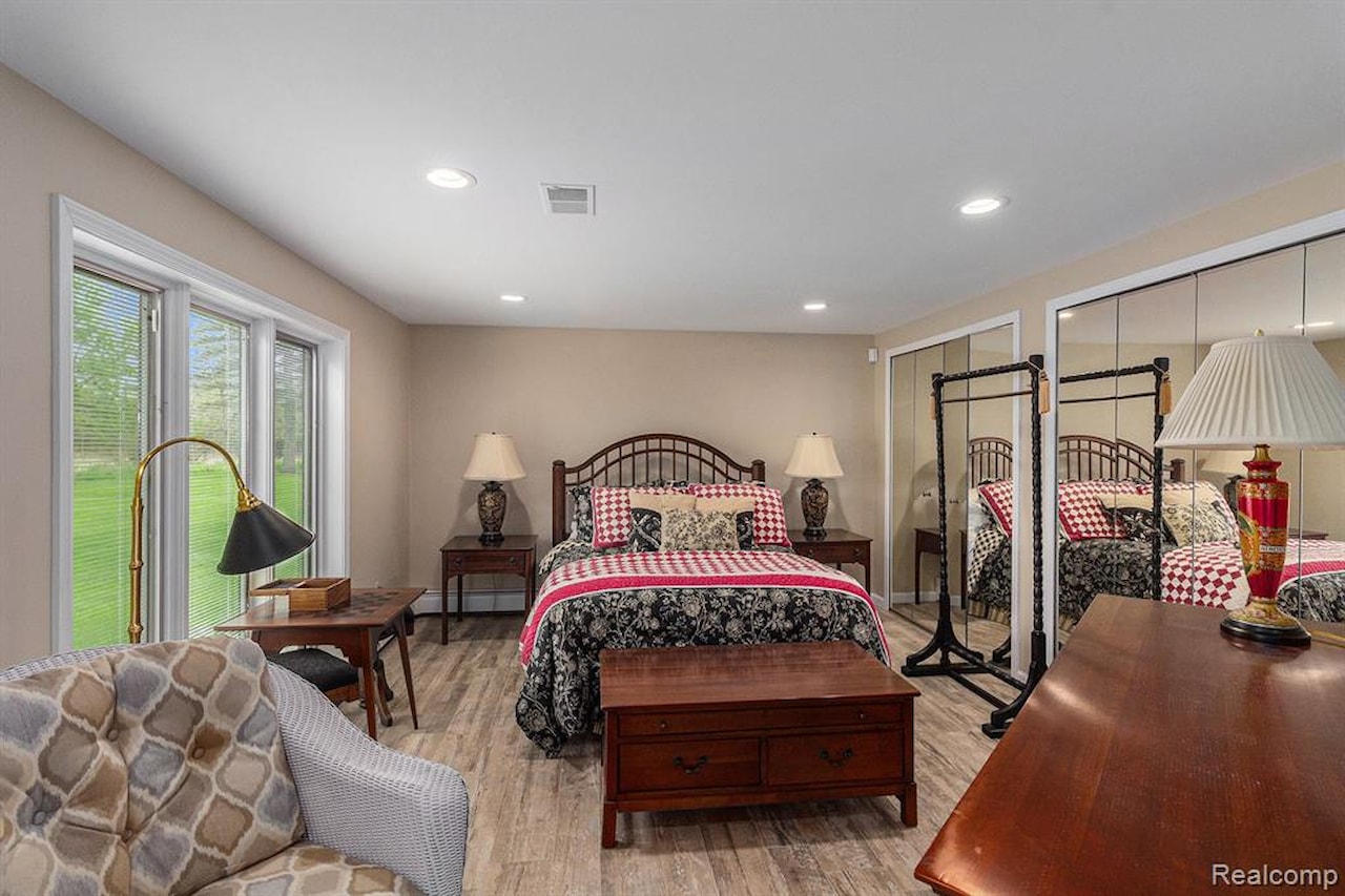 625 Applegate Ln in Grand Blanc, MI Photo 20