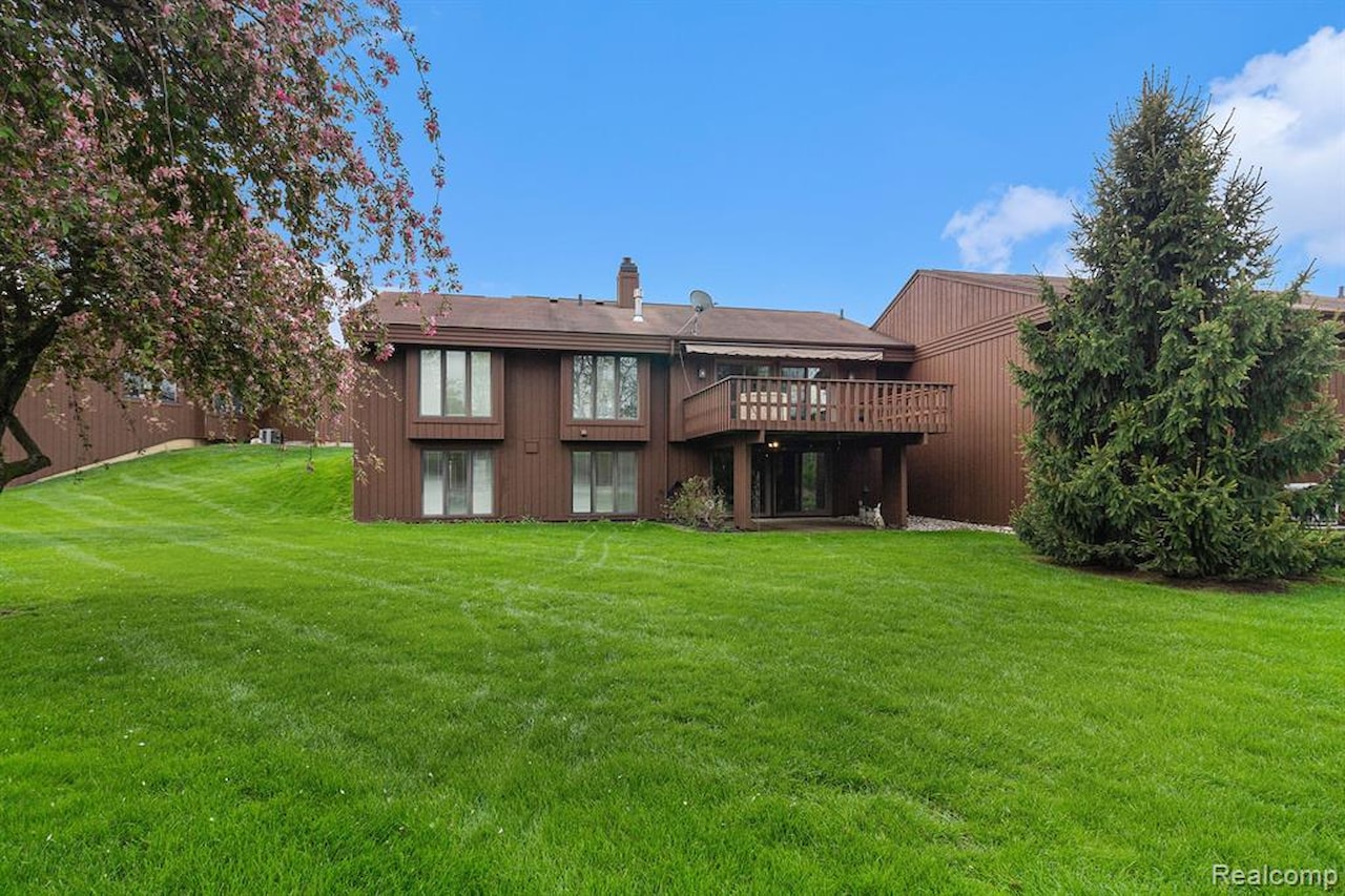 625 Applegate Ln in Grand Blanc, MI Photo 25