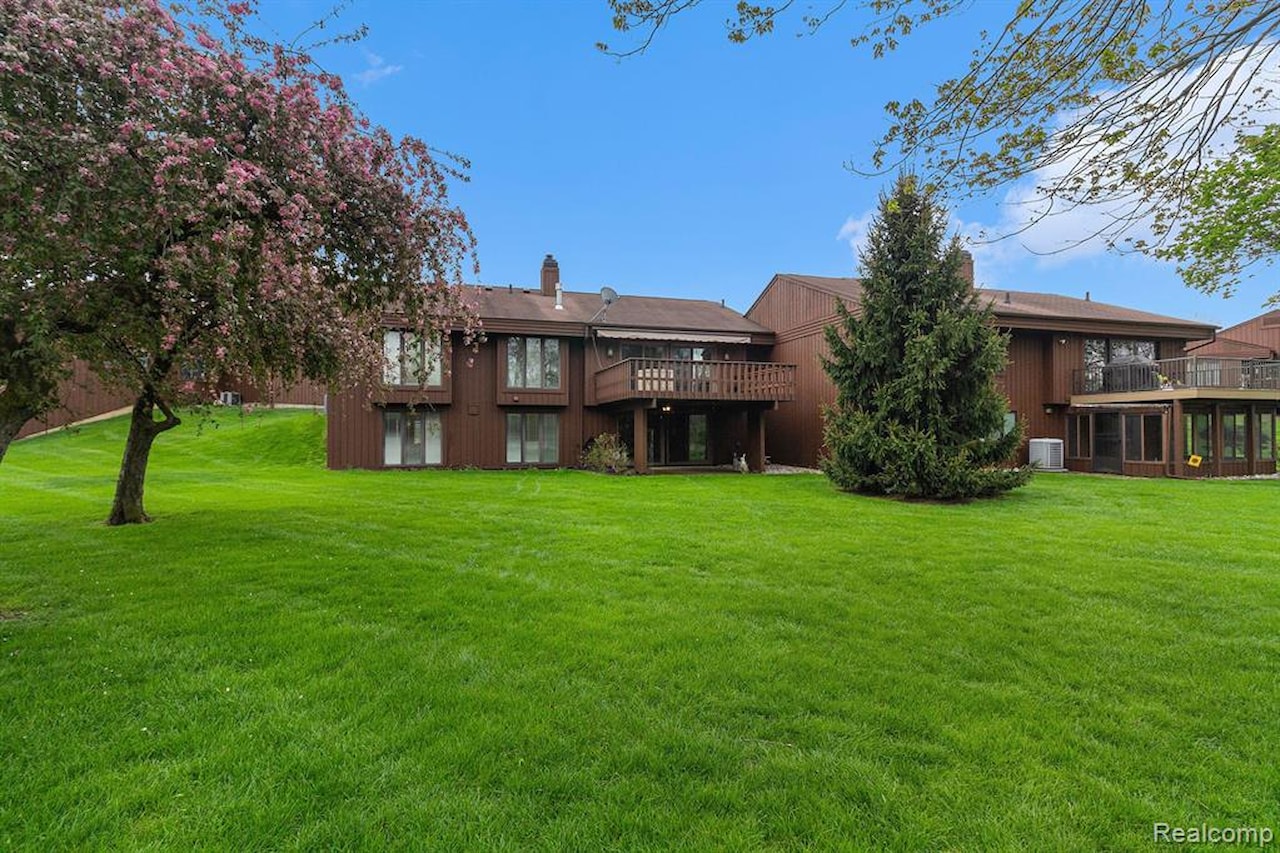 625 Applegate Ln in Grand Blanc, MI Photo 26