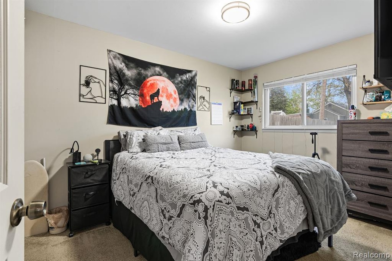 23336 Pilgrim Ave in Hazel Park, MI Photo 12