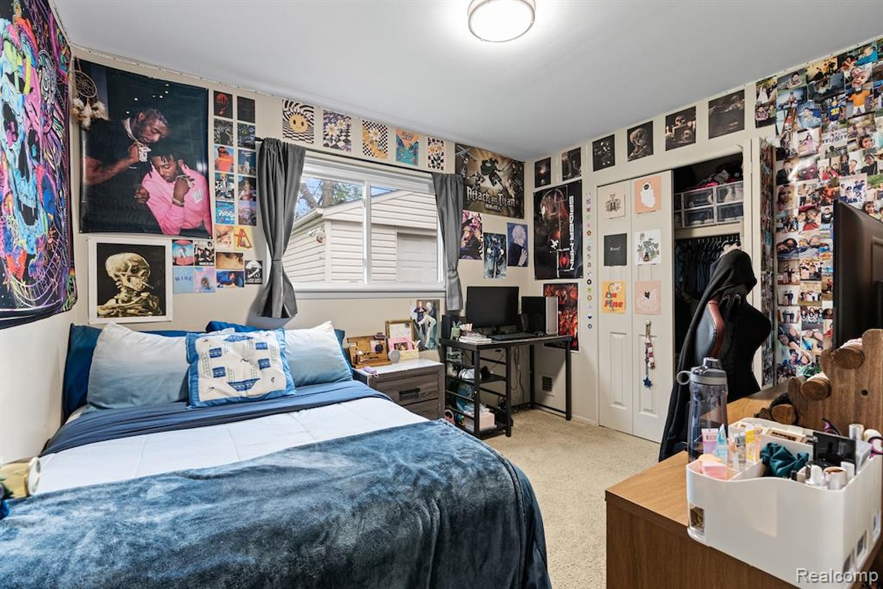 23336 Pilgrim Ave in Hazel Park, MI Photo 15
