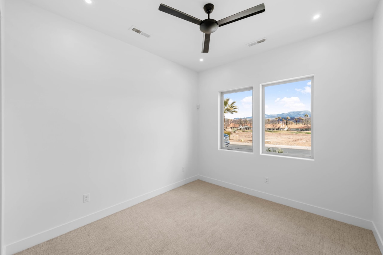 2240 W Sunbrook DR #15 St George, UT 84770 home for sale, MLS#25-261083 - Erika Rogers Photo 14