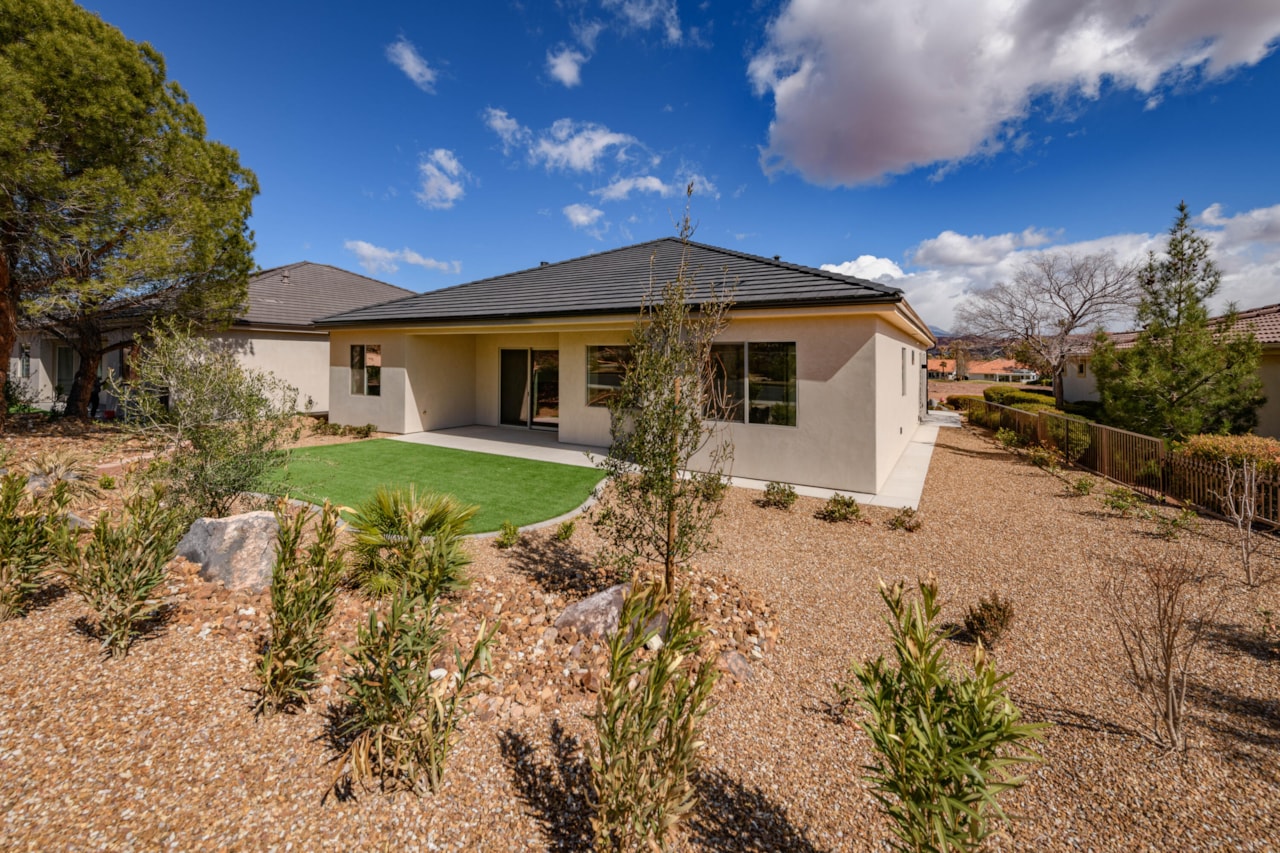 2240 W Sunbrook DR #15 St George, UT 84770 home for sale, MLS#25-261083 - Erika Rogers Photo 31