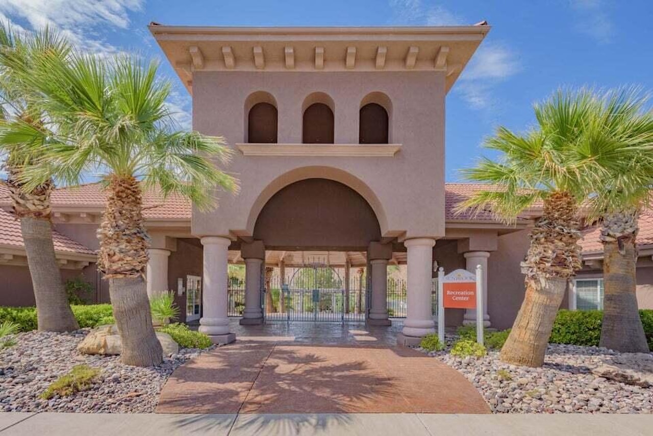 2240 W Sunbrook DR #15 St George, UT 84770 home for sale, MLS#25-261083 - Erika Rogers Photo 32