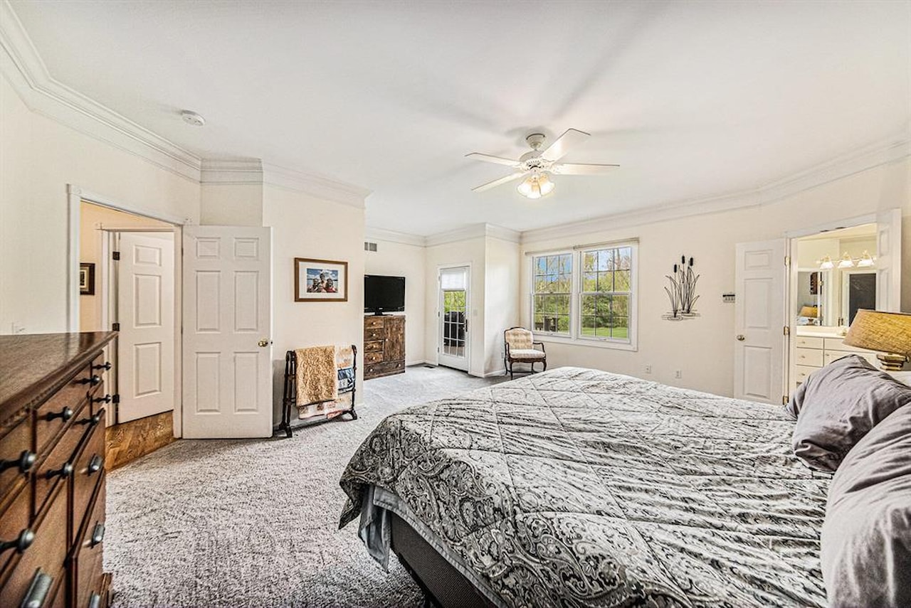 9693 Woodbend in York Twp, MI Photo 17