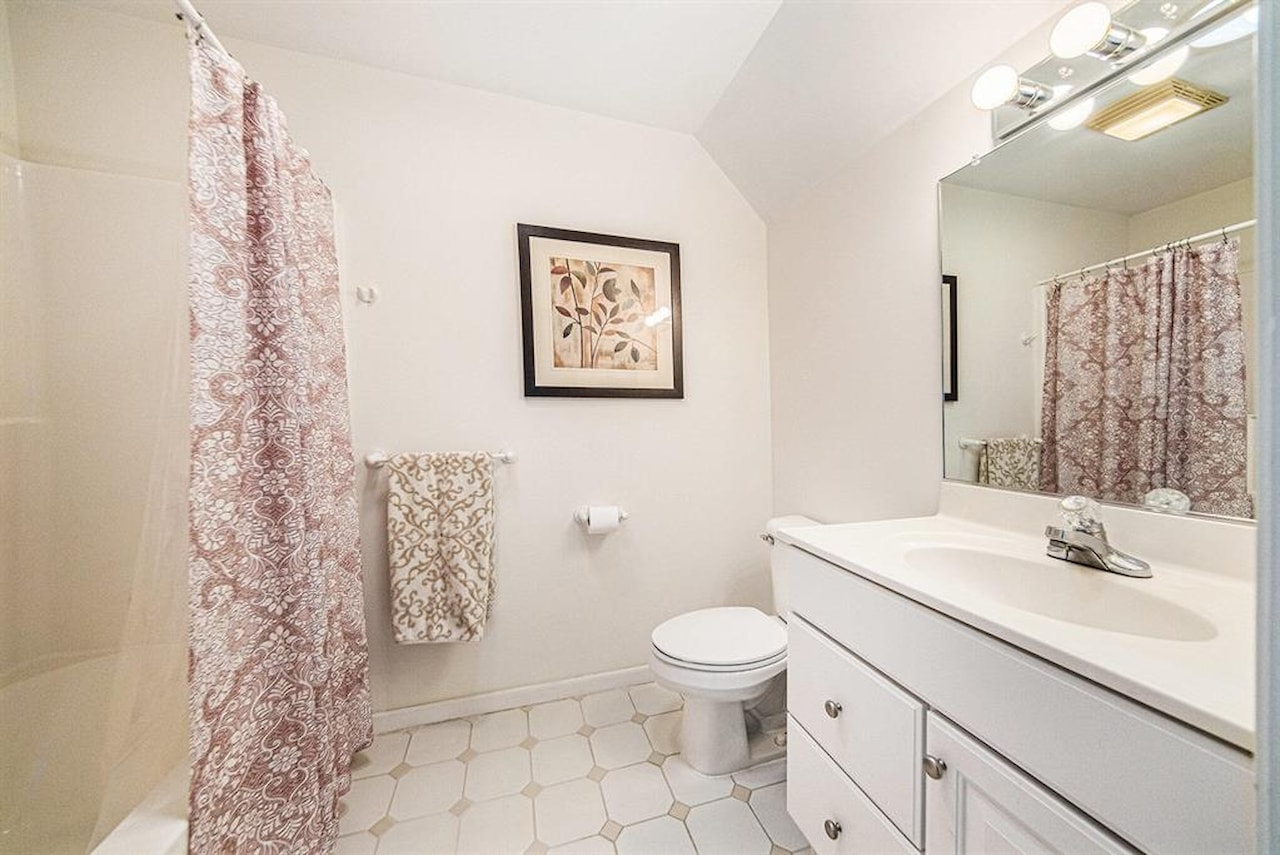 9693 Woodbend in York Twp, MI Photo 28