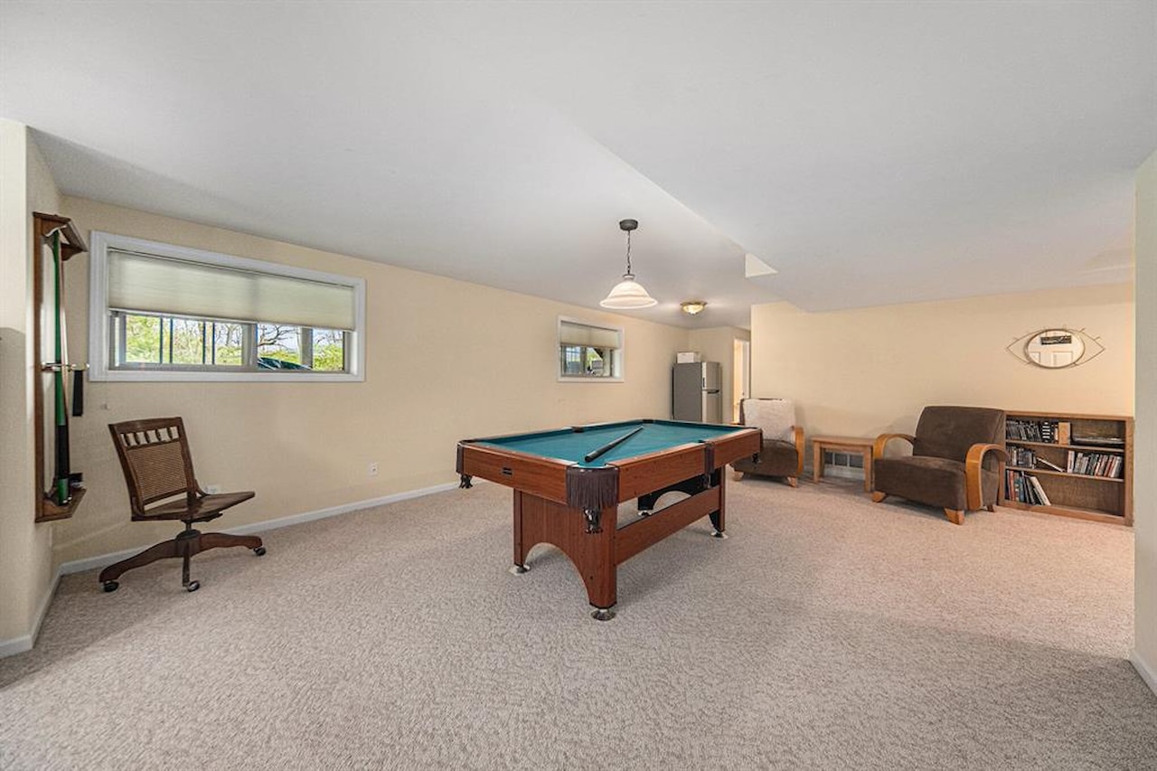 9693 Woodbend in York Twp, MI Photo 30