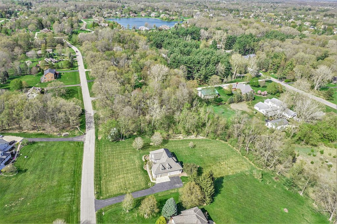 9693 Woodbend in York Twp, MI Photo 39