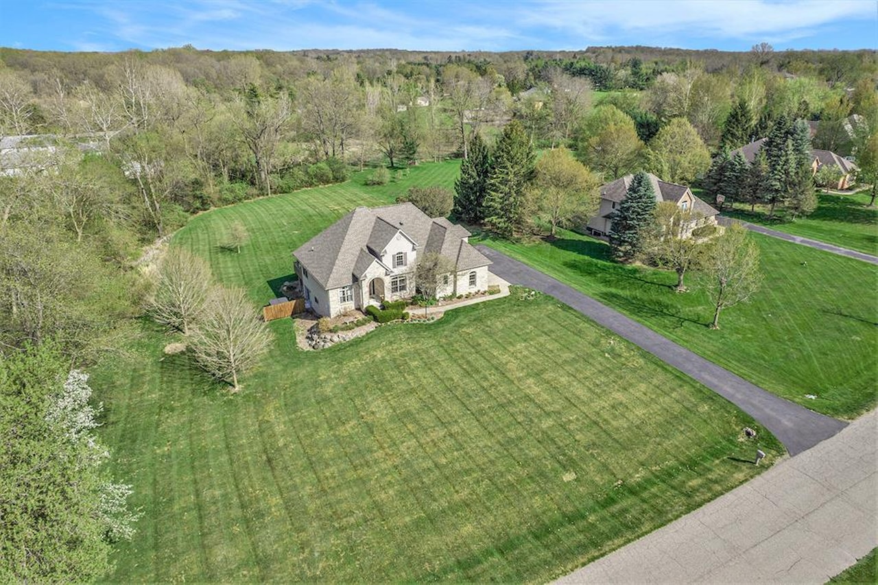 9693 Woodbend in York Twp, MI Photo 41
