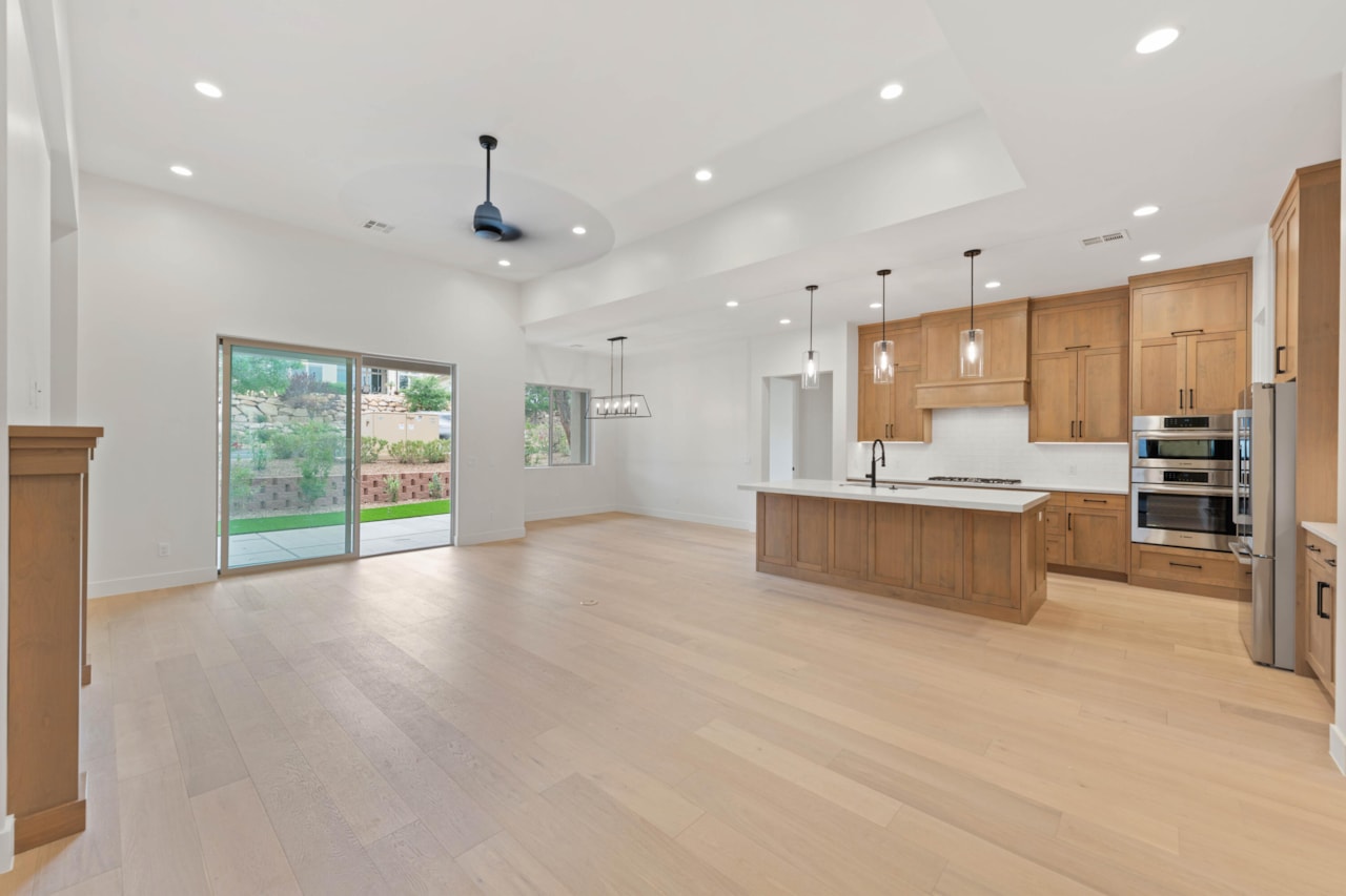 2240 W Sunbrook DR #16 St George, UT 84770 home for sale, MLS#25-261082 - Erika Rogers Photo 4