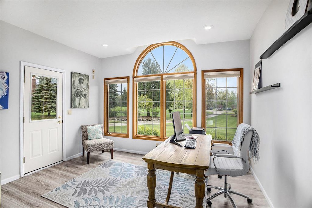 834 Joseph Ct in Sylvan Twp, MI Photo 5