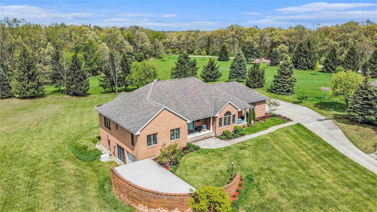 834 Joseph Ct in Sylvan Twp, MI Photo 39