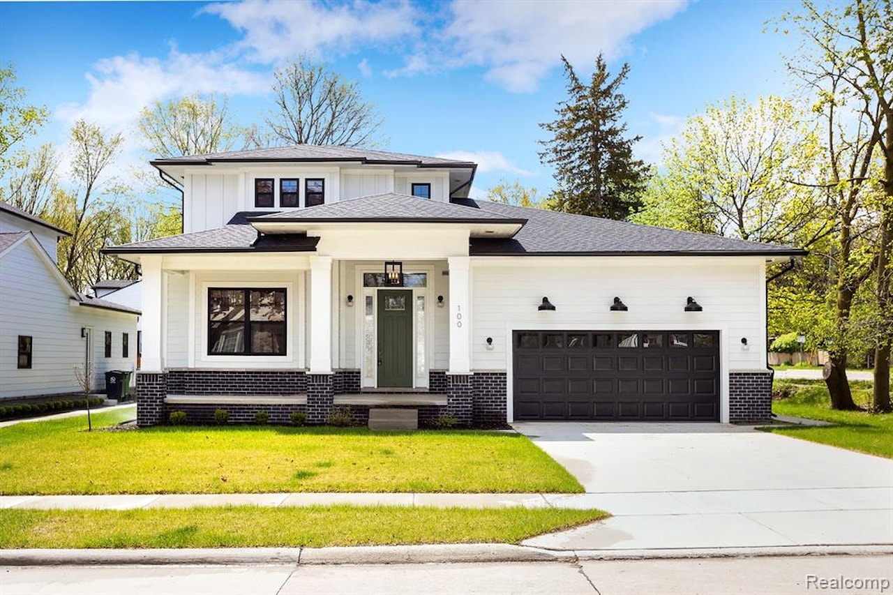 100 Edmund Ave in Royal Oak, MI