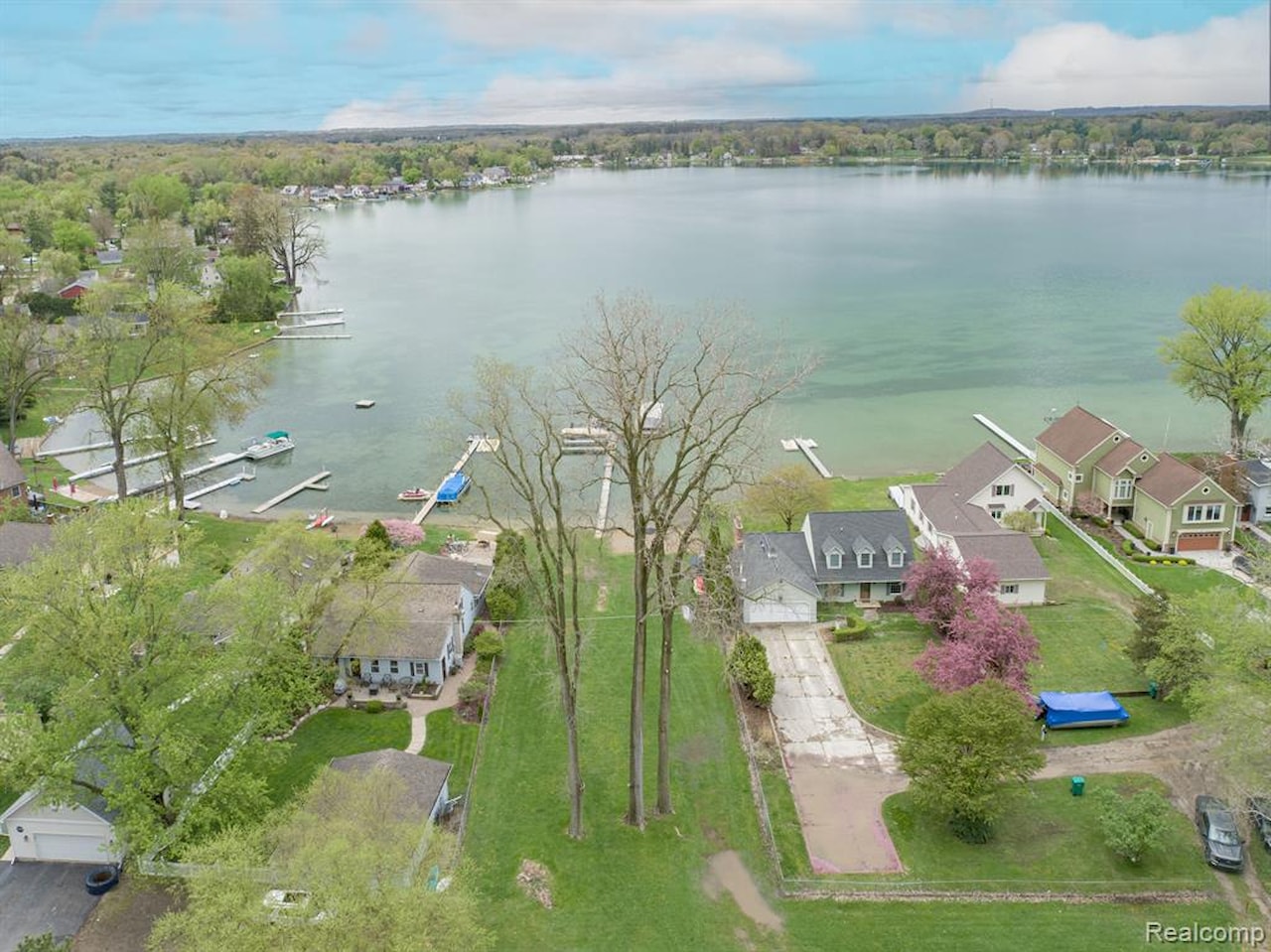 9550 Silverside in Green Oak Twp, MI Photo 6