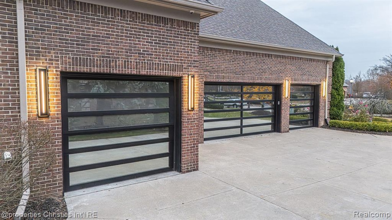 47490 Bellagio Dr in Novi, MI Photo 6