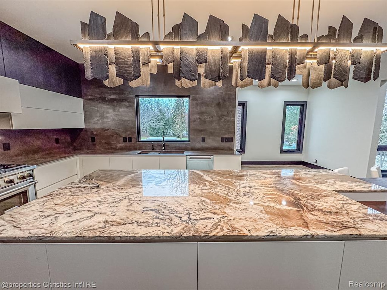 47490 Bellagio Dr in Novi, MI Photo 18