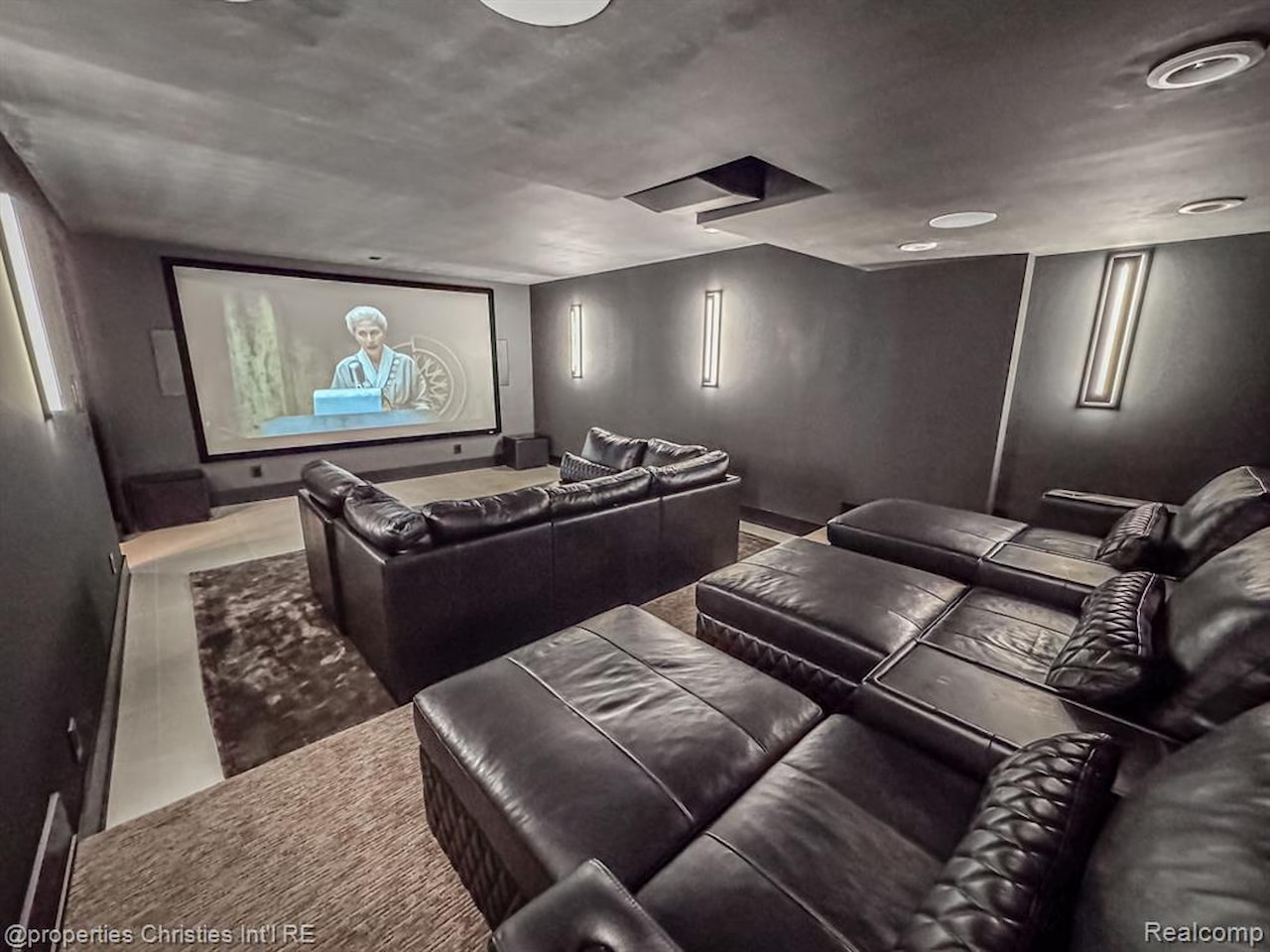 47490 Bellagio Dr in Novi, MI Photo 36