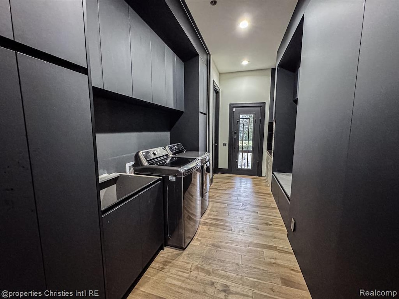 47490 Bellagio Dr in Novi, MI Photo 35