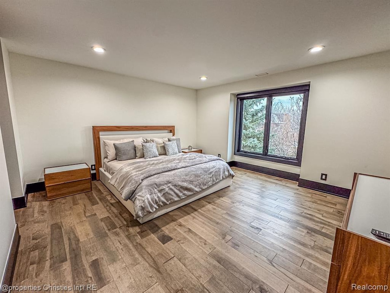 47490 Bellagio Dr in Novi, MI Photo 45