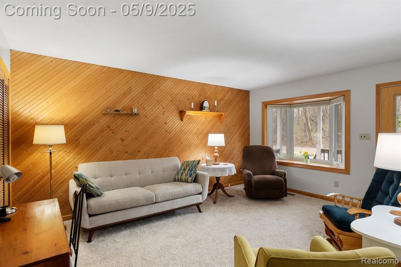 4945 Walker Dr in Brighton Twp, MI Photo 7