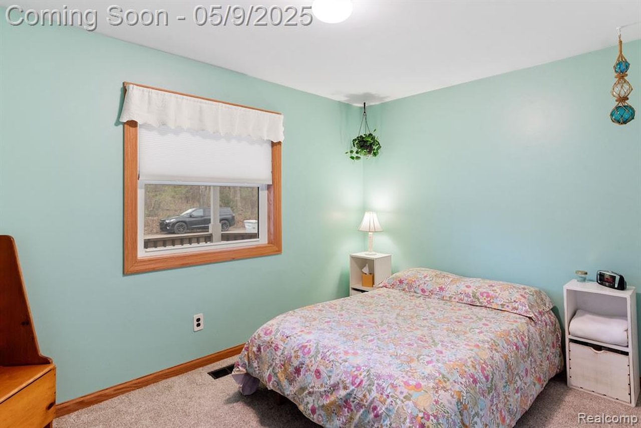 4945 Walker Dr in Brighton Twp, MI Photo 13