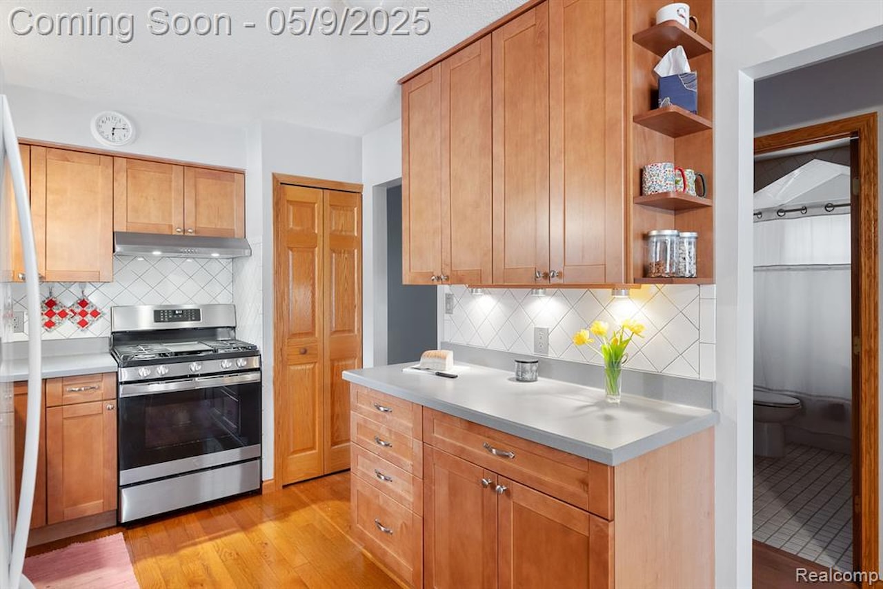 4945 Walker Dr in Brighton Twp, MI Photo 10