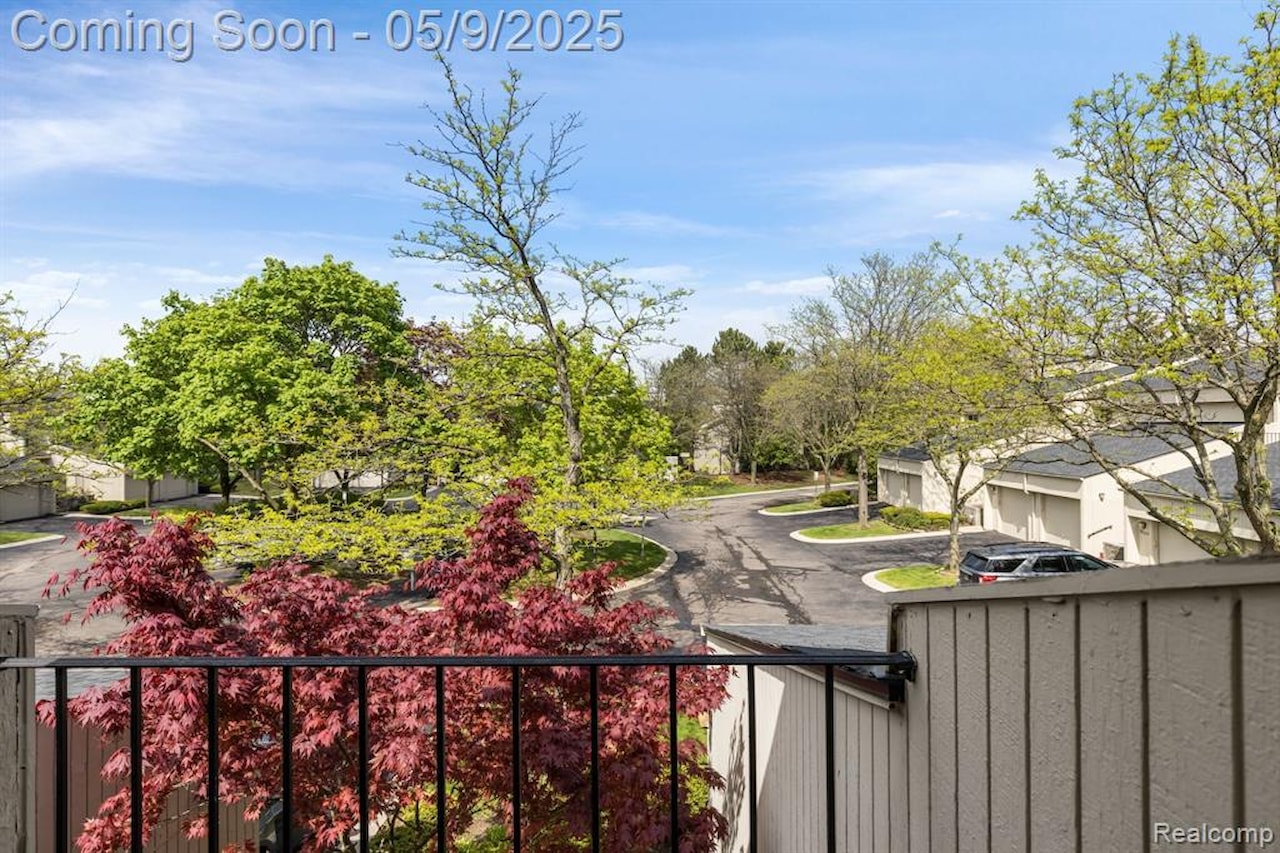 39507 Country Ln in Novi, MI Photo 26