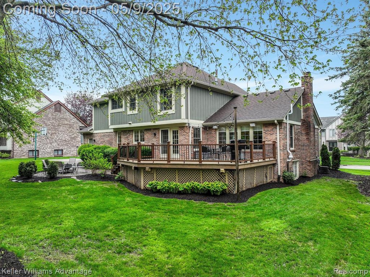 1027 Portsmere in Northville, MI Photo 36