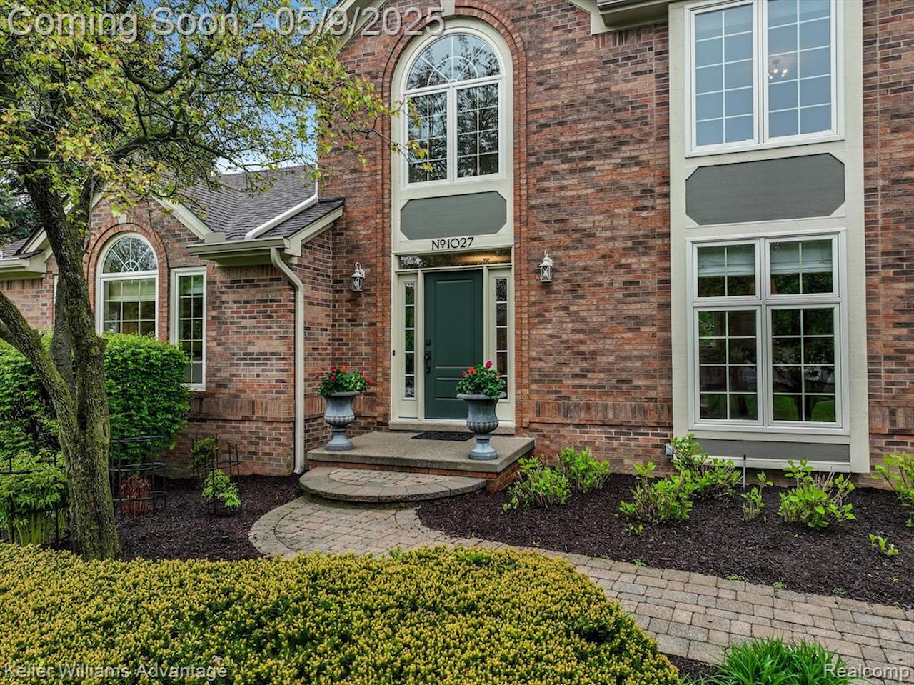 1027 Portsmere in Northville, MI Photo 3