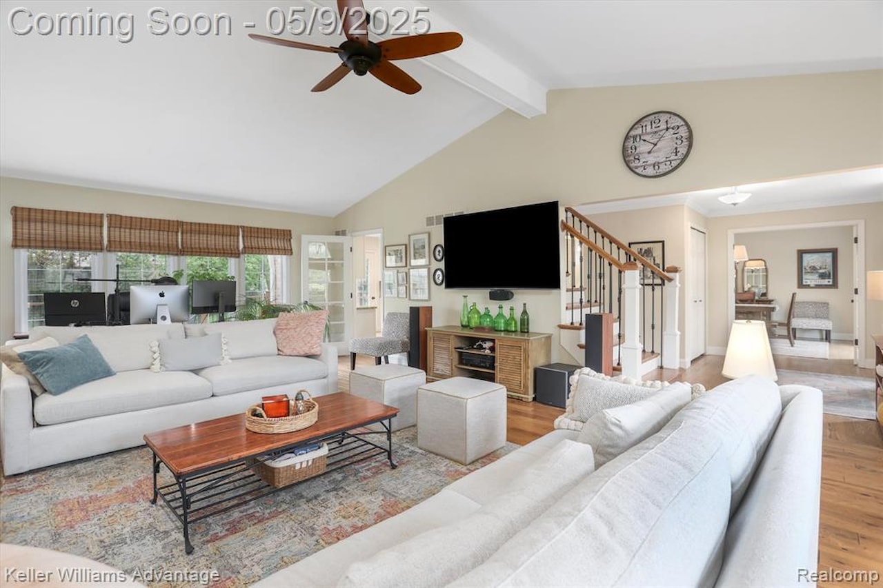 1027 Portsmere in Northville, MI Photo 10