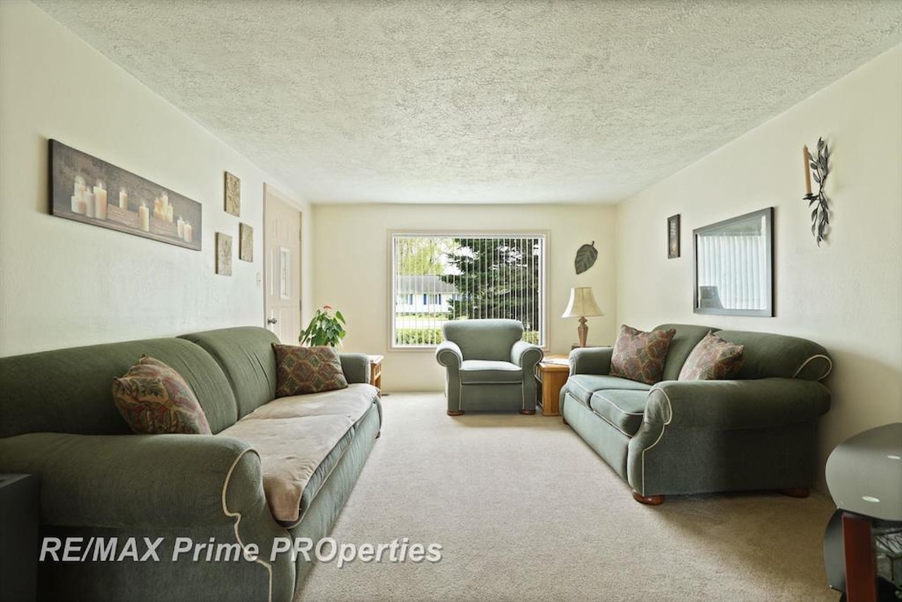 6412 W Vienna Rd in Vienna Twp, MI Photo 8